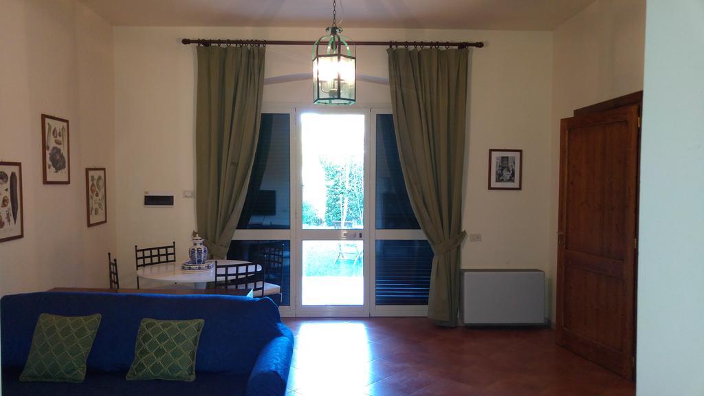 Casale Di Tormaggiore Villa And Country Suites Pomezia Exterior foto