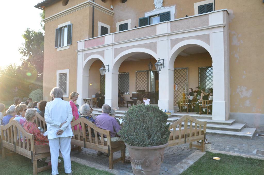 Casale Di Tormaggiore Villa And Country Suites Pomezia Exterior foto
